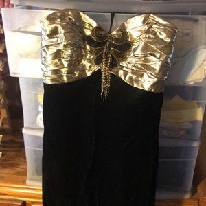 Vintage AJ Bari black velvet,gold evening gown sz8